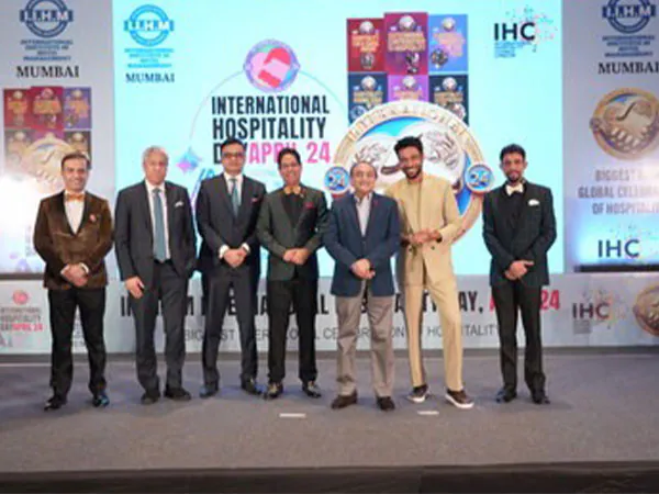 IHC-IIHM International Hospitality Day Awards celebrates the Glamorous Hospitality Industry of Mumbai