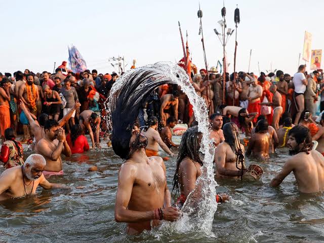 UP to train 4,000 guides, boatmen for Mahakumbh 2025