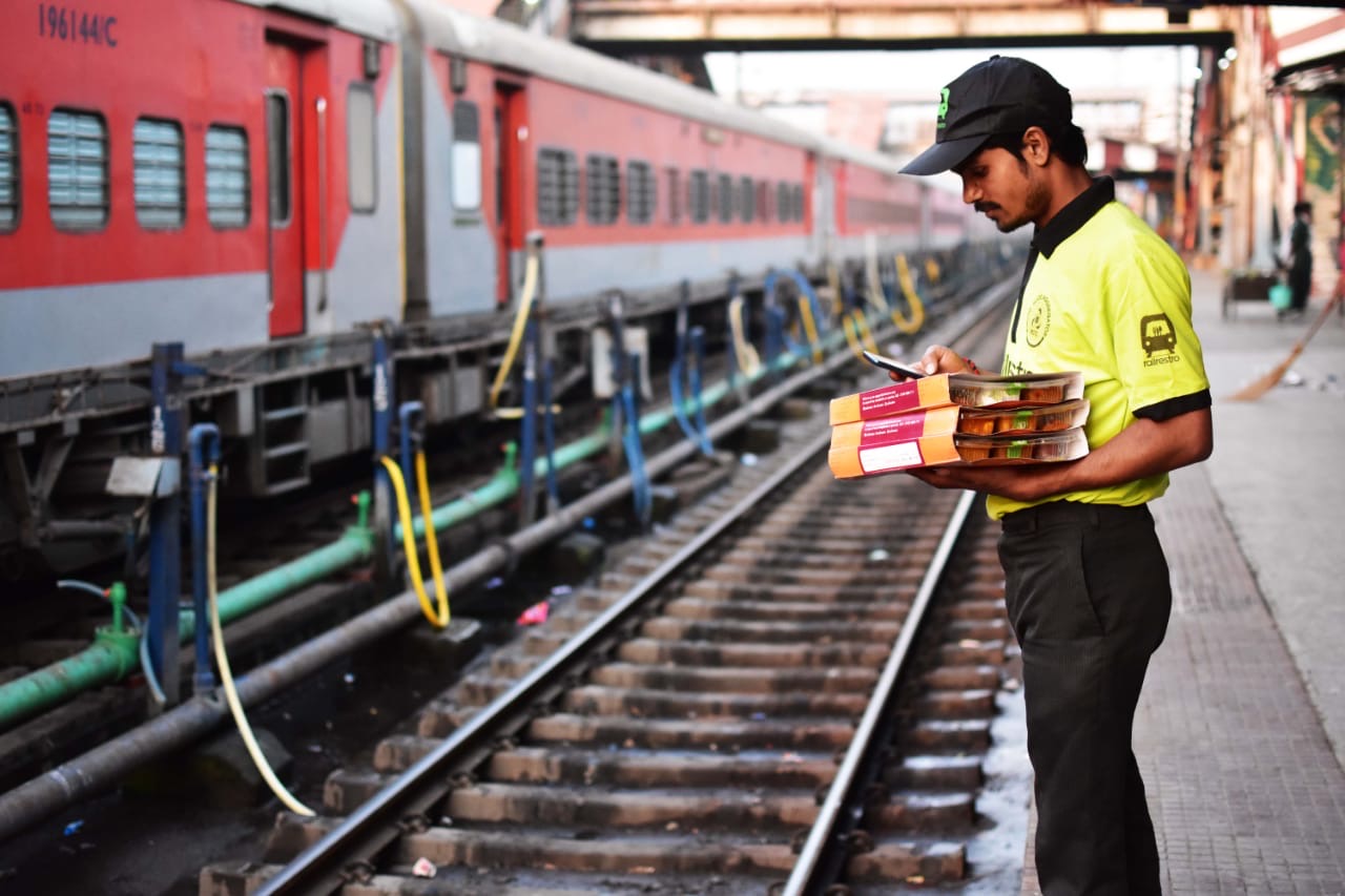 RailRestro Revolutionises Train Travel with Comprehensive In-Train Food Delivery Solution