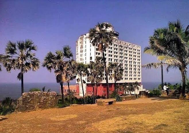 Mumbai’s Iconic Sea Rock Hotel to Reemerge as Taj Bandstand; Construction Set for Late 2025